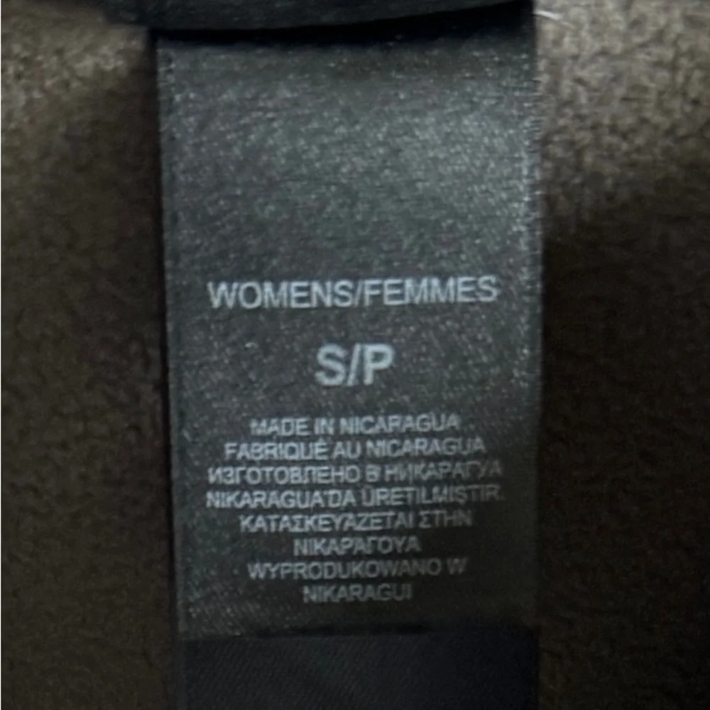 *NEW* - NORTH FACE "WOMEN'S' NEVER STOP EXPLORING JACKET (SMALL) - Picture 13 of 13